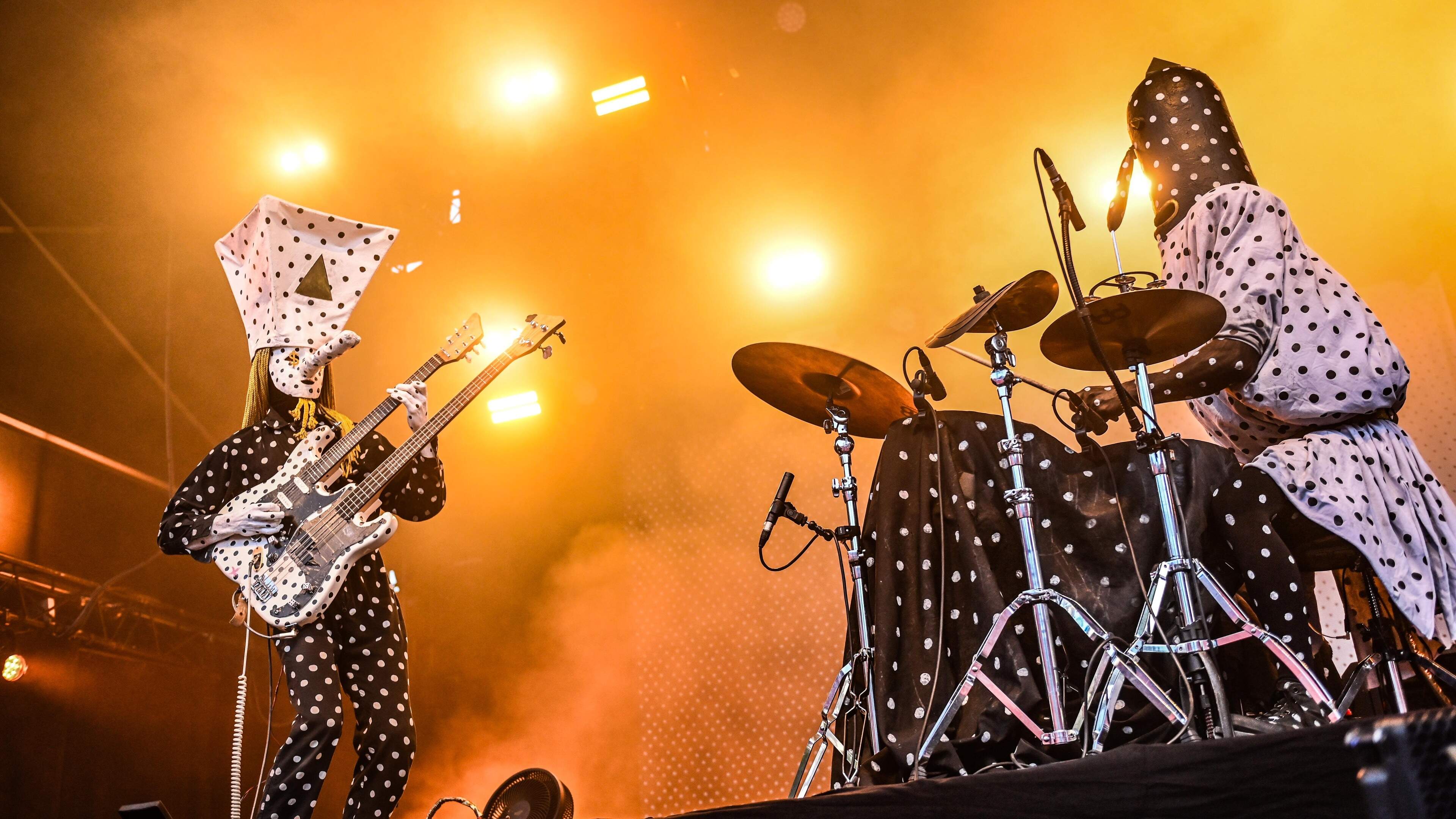 Buitenaards rockduo Angine de Poitrine liet de Botanique sterretjes zien ★★★★☆