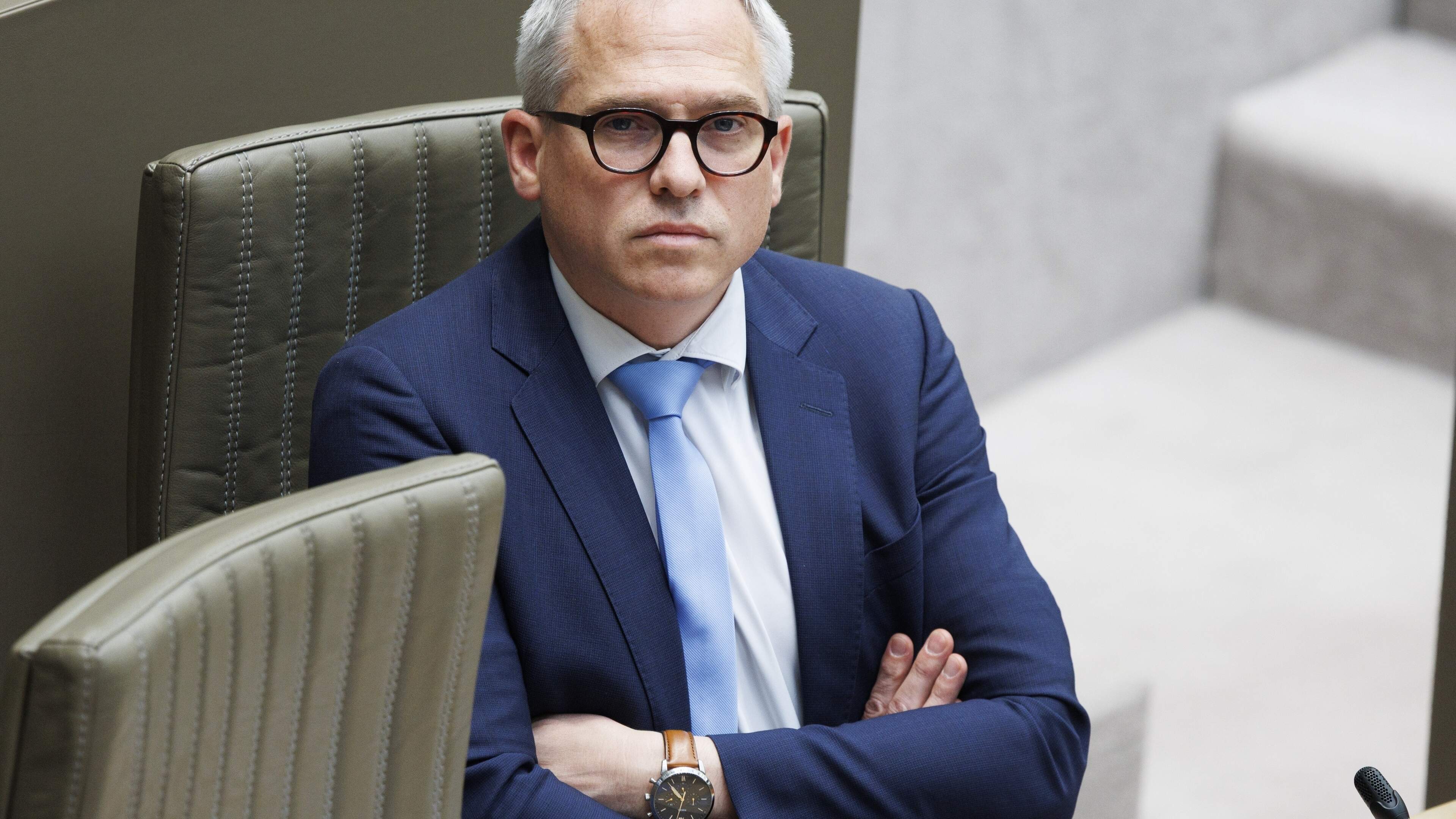 Minister-president Diependaele frontaal in aanval tegen CM: “Ze zitten op onze kap. Het wordt dringend tijd dat jullie overstappen”