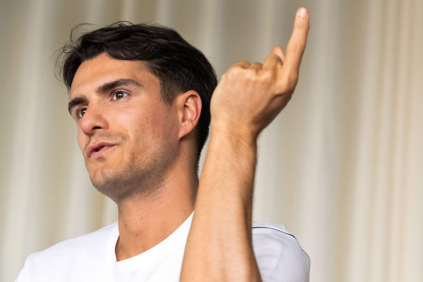 Conner Rousseau (Vooruit): “Smijt Hongarije uit Europa” | De Standaard