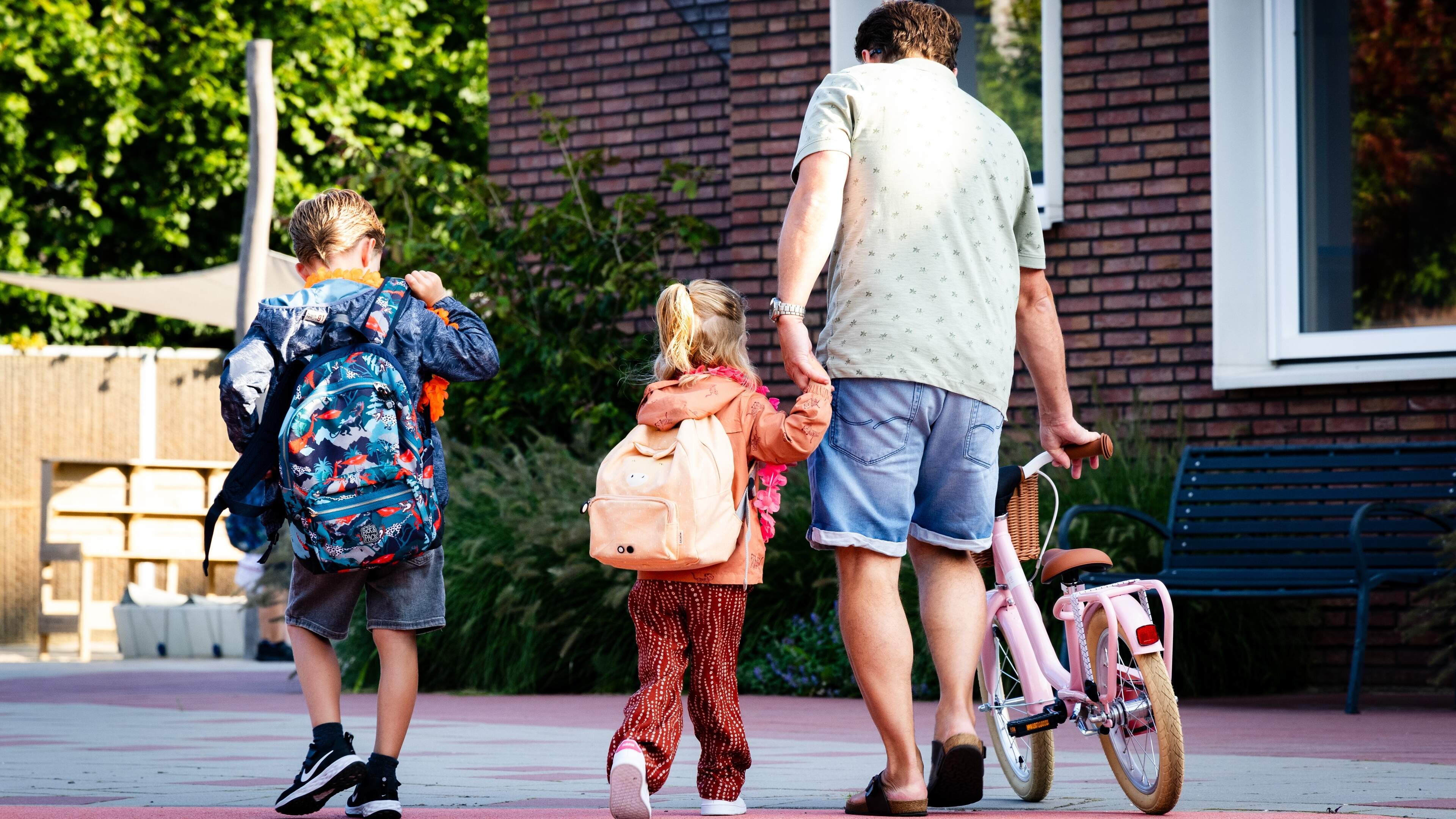 Vooral in basisschool vraagt communicatie met ouders veel van leerkrachten: “Ze verwachten dat wij voortdurend bereikbaar zijn. Ook om 23 uur ’s avonds”