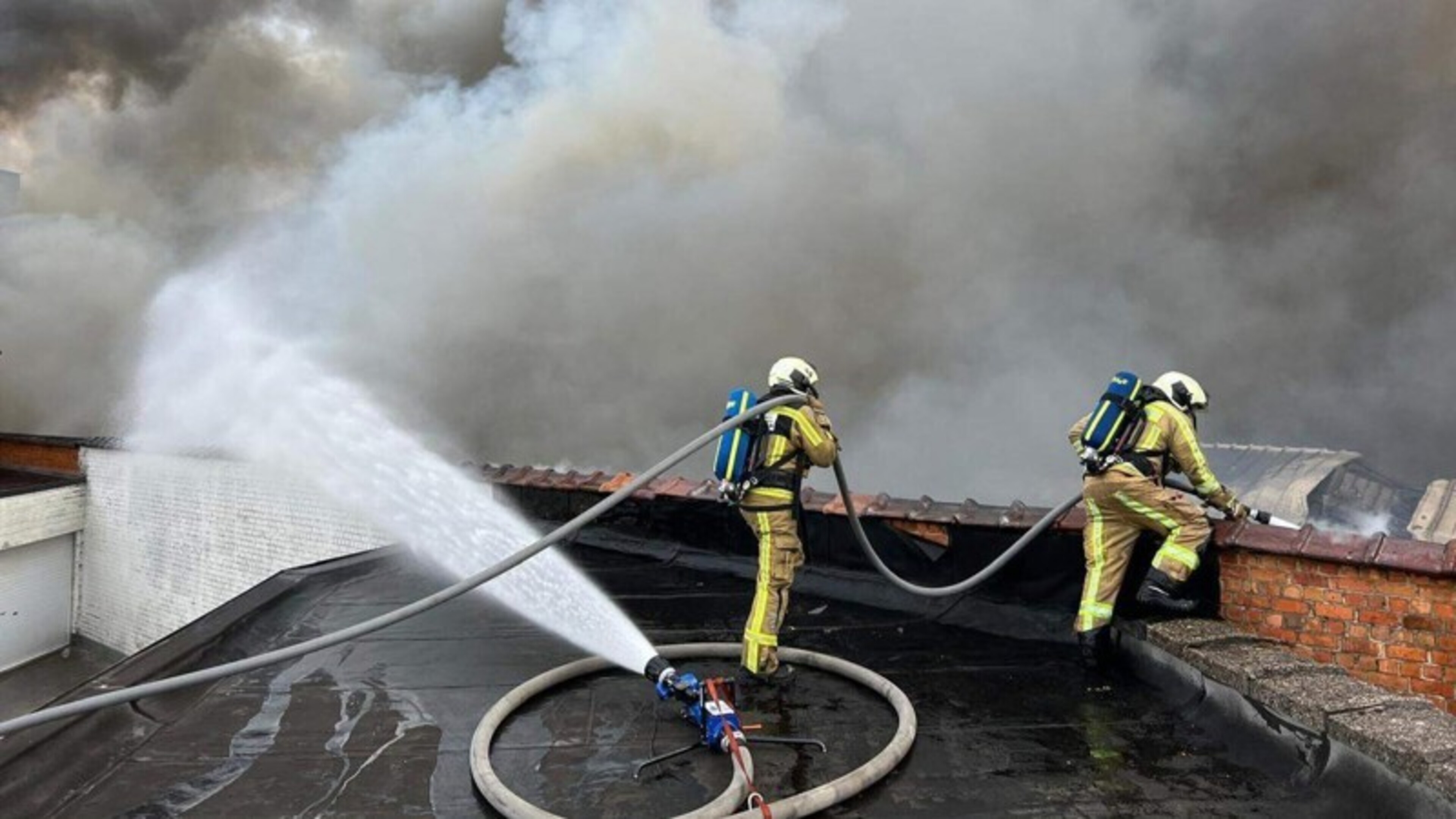 Twee nieuwe slachtoffers gevonden in puin van brand Anderlec