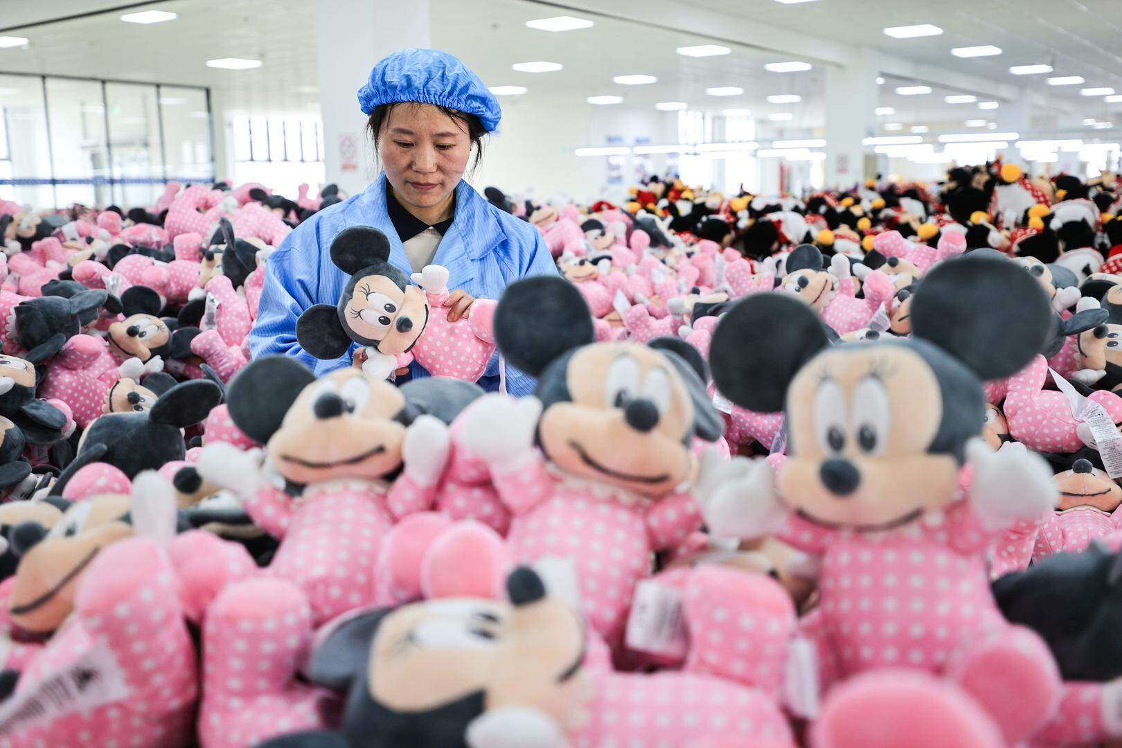 Sommige webshops verkopen Chinese namaak terwijl ze doen alsof ze lokale producten aanbieden.