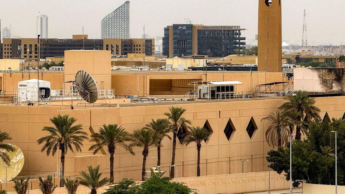 US Pulls Embassy Staff from Saudi Arabia After Houthi Attacks