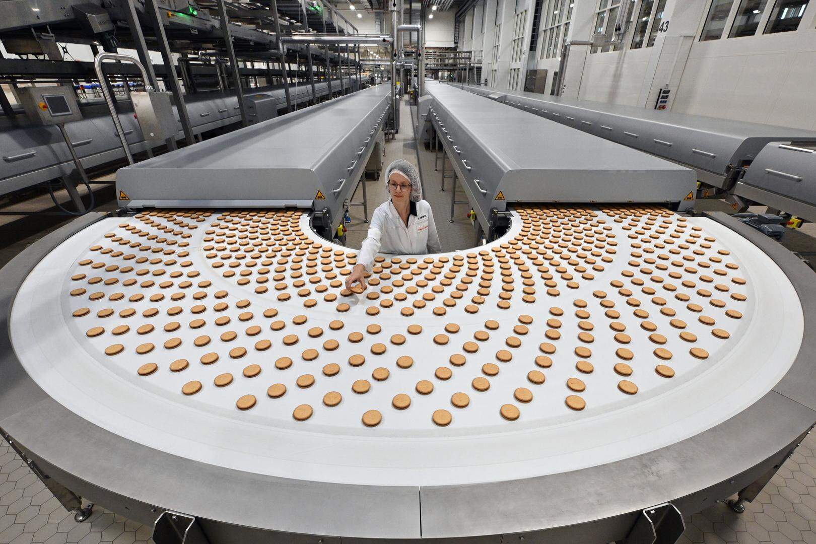 Niet alleen hun suiker-, zout- en vetgehaltes maken koekjes ongezond.