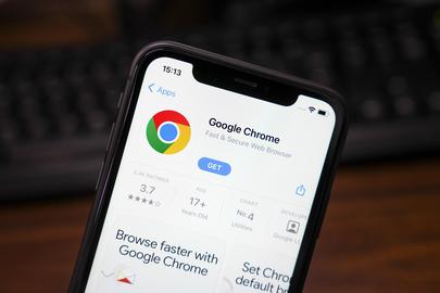 CHINA - 2023/05/18: In this photo illustration, the Google Chrome app is displayed in the App Store on an iPhone. (Photo Illustration by Sheldon Cooper/SOPA Images/LightRocket via Getty Images)