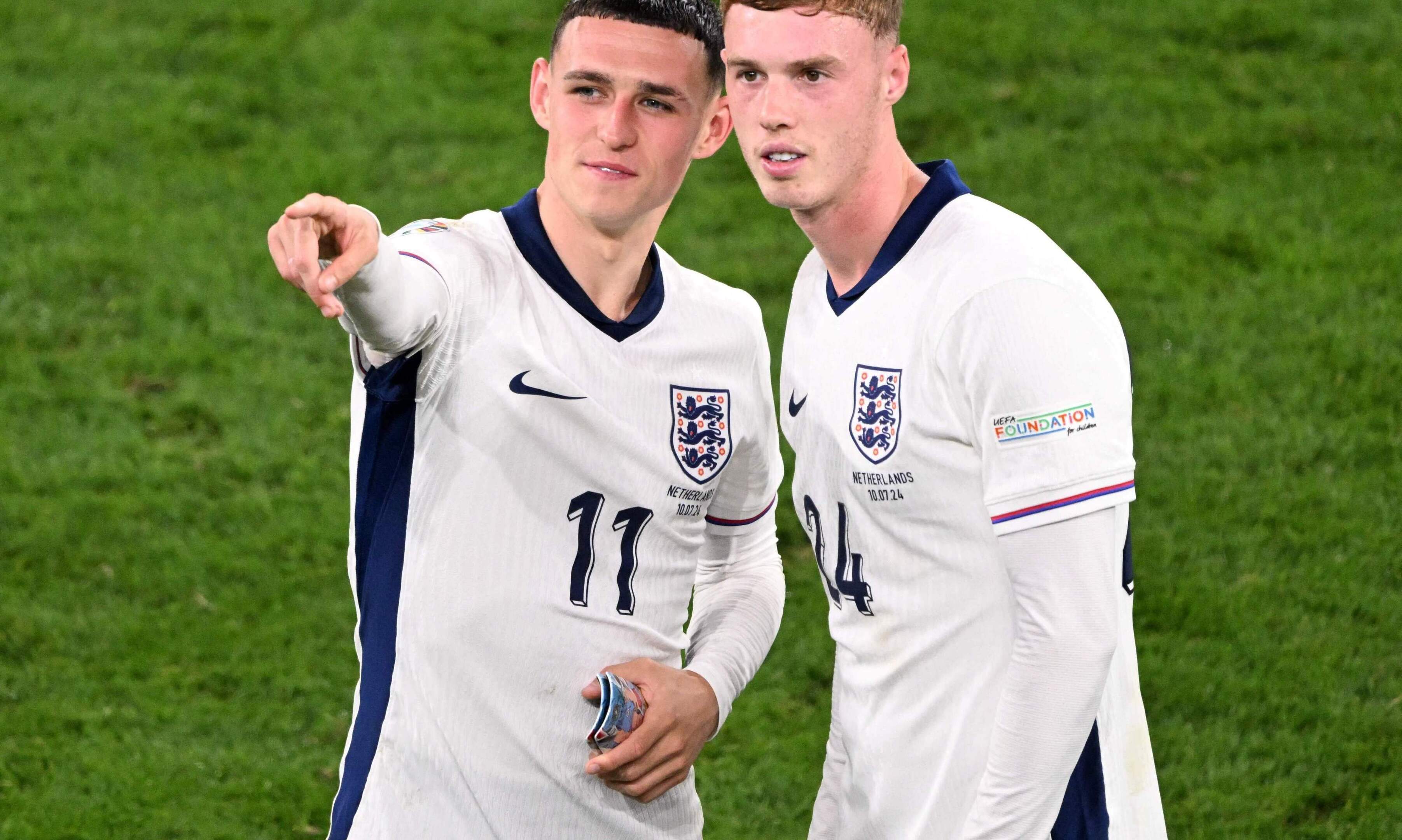 Engelse spelers Phil Foden, Cole Palmer en Harry Maguire gaan niet mee naar het WK