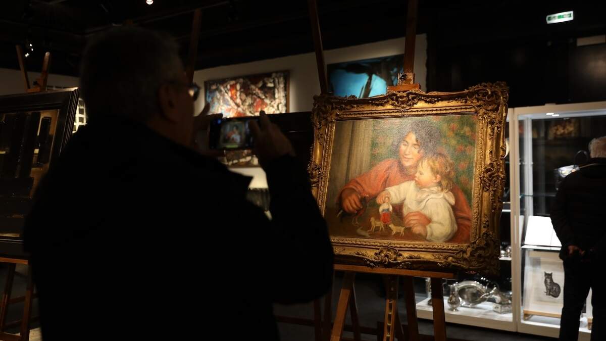 絵を描いた息子は後に受賞歴のある監督となる：未公開のオーギュスト・ルノワールの肖像画が180万ユーロで落札
