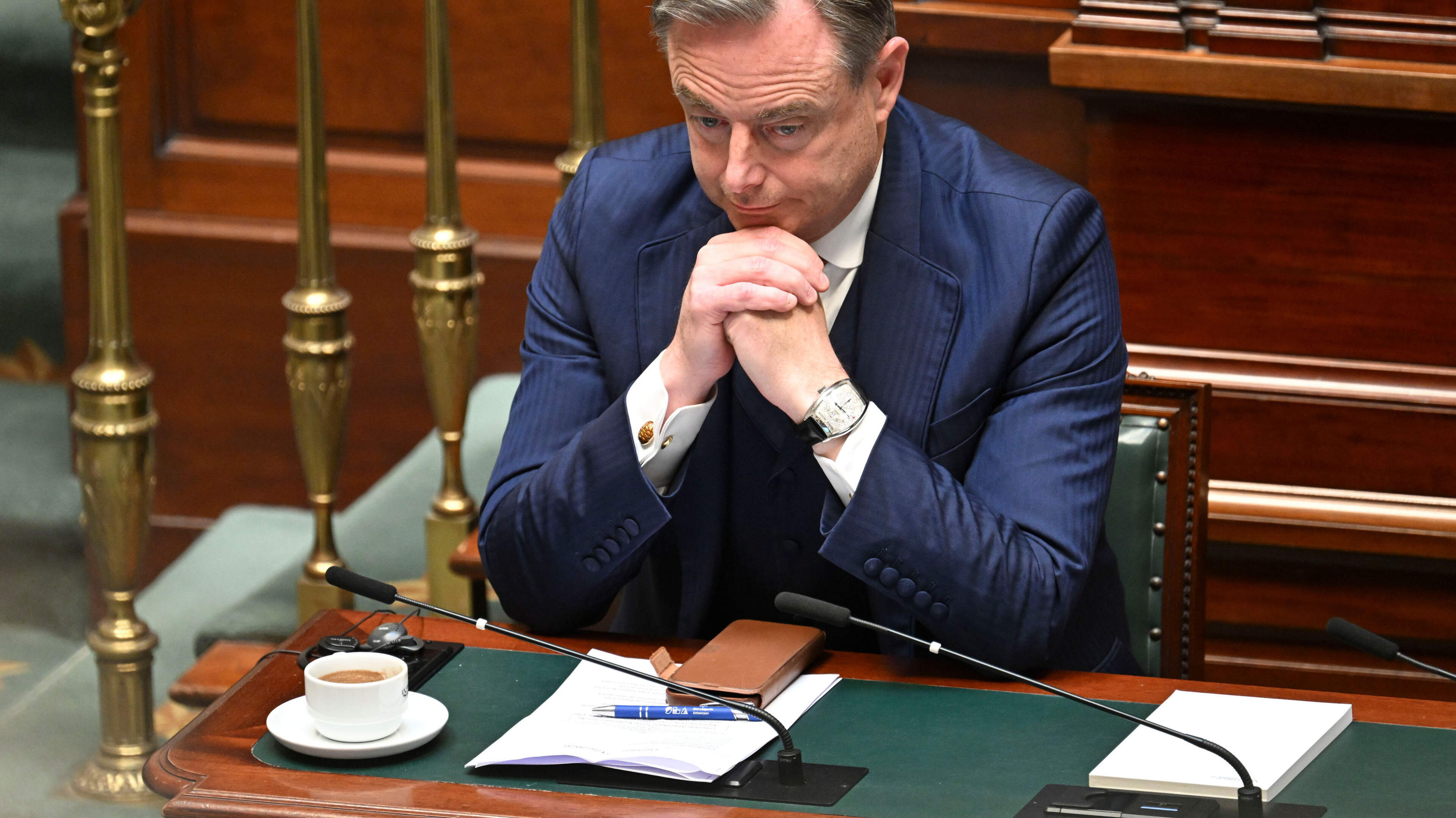 Demir voert hervorming levensbeschouwelijke vakken af: “Duidelijk dat het niet mogelijk is”