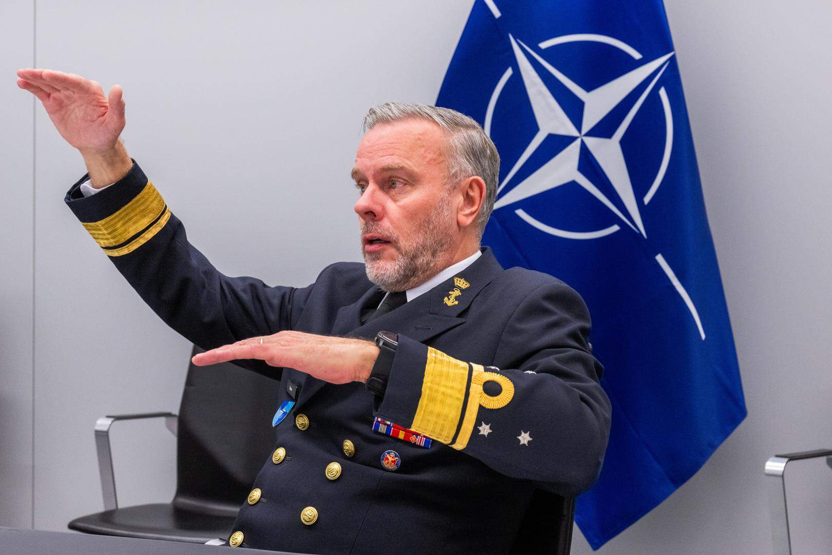2025/01/06. Brussel, Evere. In het hoofdkwartier van de NATO.  admiraal Rob Bauer, militaire bevelhebber van de Navo. hoofd van het militair comité van de NAVO