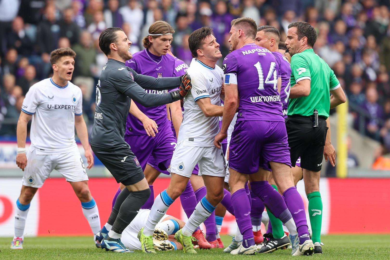 Anderlecht-Club was een wedstrijd op het scherpst van de snee. 