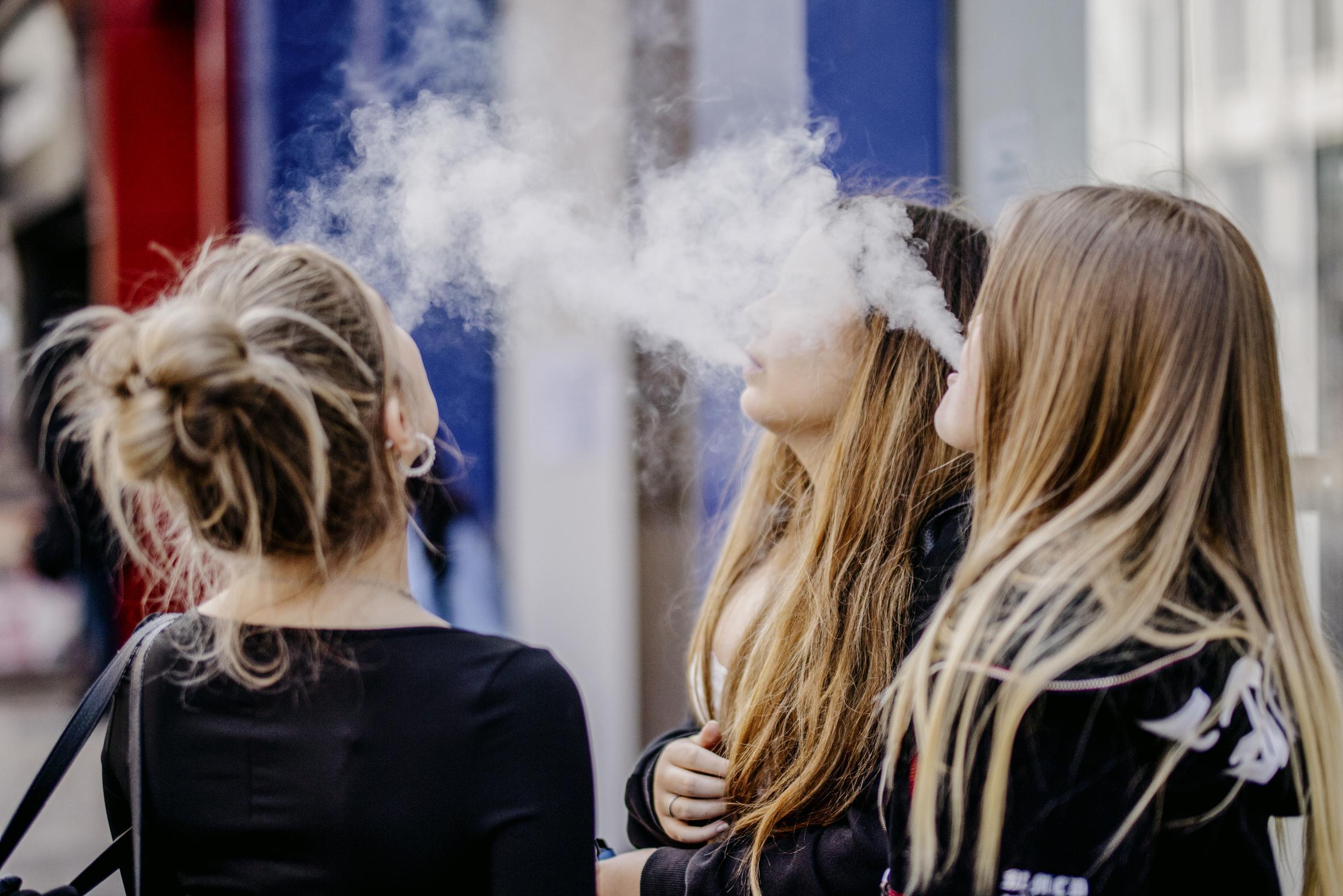 vape vietnam Vietnam developing punishments for vaping after ban