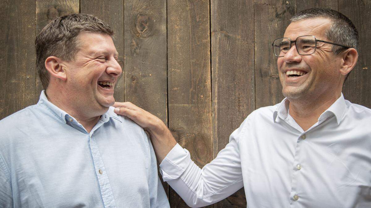 Kustburgemeesters Sander Loones en John Crombez over vakantieverblijven: "Doe maar 'in den duik'? Die tijd is voorbij"