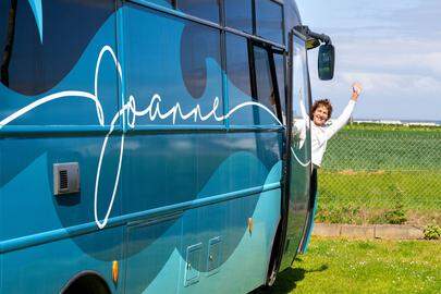 “Wat er gezegd wordt tussen mij en mijn gast, blijft in de bus. Dat is de afspraak.”
