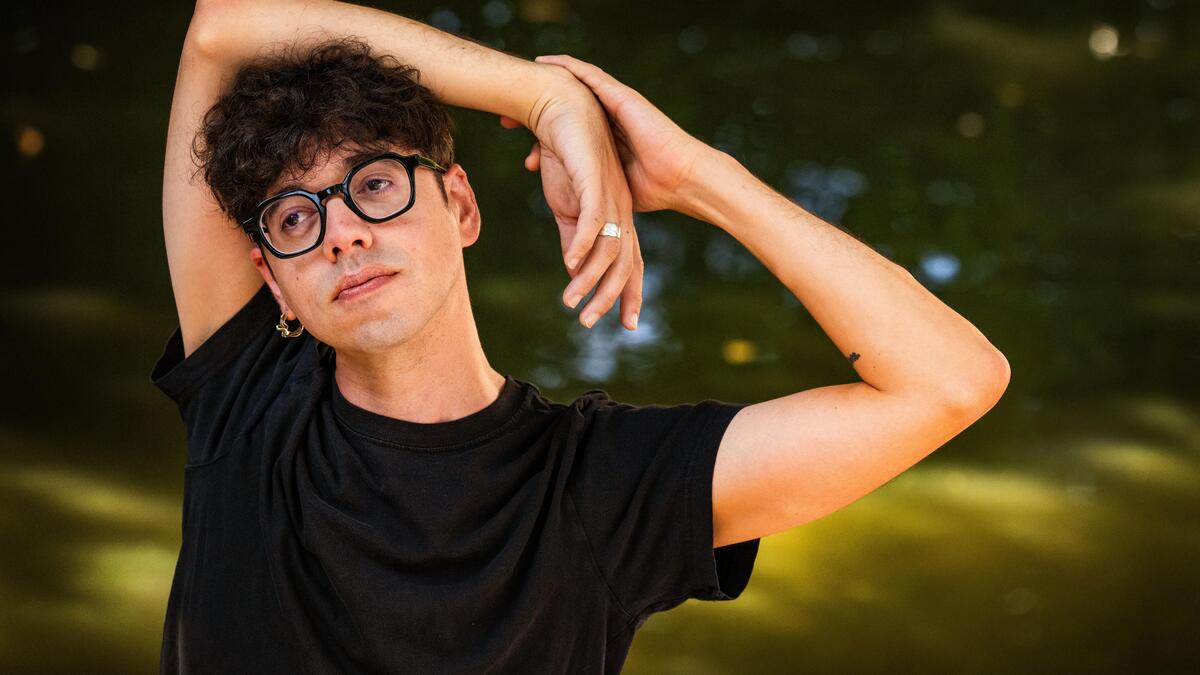 ミュージシャンのJelle Denturck（Dirk）は自由を取り戻します：「私の中の何かが目覚めました。私はもはやブルジョアの生活をしません」