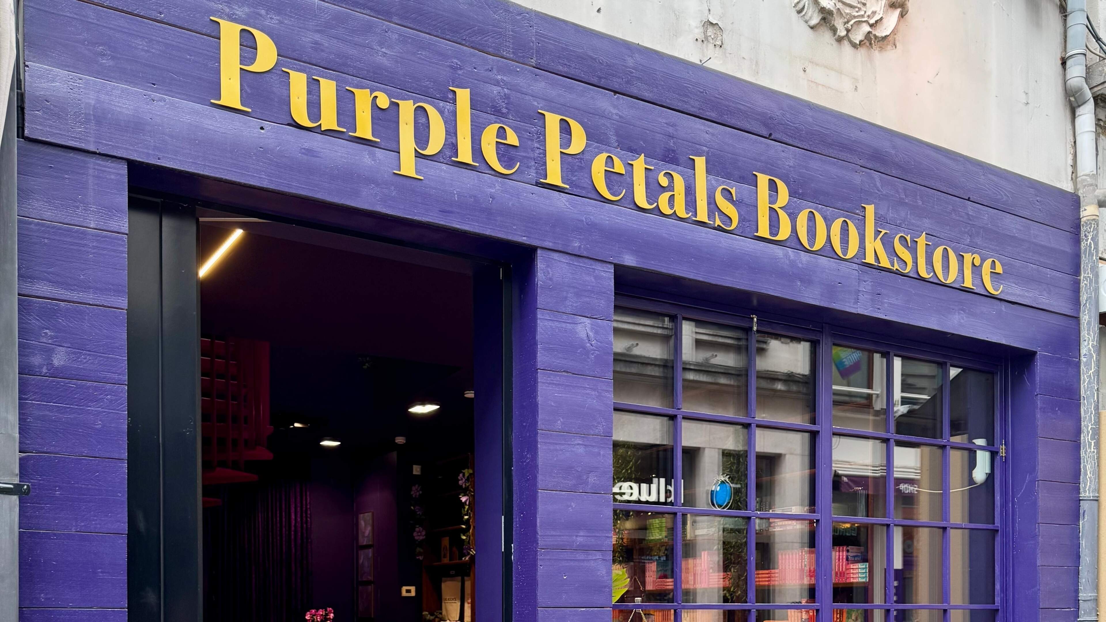 “Het boek ‘Alchemised’ ging viraal, en terecht”: drie tips uit Purple Petals in Antwerpen