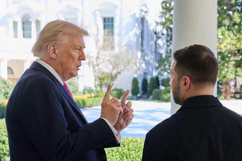 In this handout photograph taken on October 17, 2025 and released on October 18, 2025 by the Ukrainian presidential Press Service, US President Donald Trump (L) speaks with Ukraine's President Volodymyr Zelensky (R) at the White House in Washington, DC. Donald Trump told Ukraine's President Volodymyr Zelensky on October 17, 2025 to make a deal with Russia, pouring cold water on Kyiv's hopes for Tomahawk missiles as the US leader renews a push to settle the war. (Photo by Handout / UKRAINIAN PRESIDENTIAL PRESS SERVICE / AFP) / RESTRICTED TO EDITORIAL USE - MANDATORY CREDIT "AFP PHOTO / UKRAINIAN PRESIDENTIAL PRESS SERVICE" - NO MARKETING NO ADVERTISING CAMPAIGNS - DISTRIBUTED AS A SERVICE TO CLIENTS