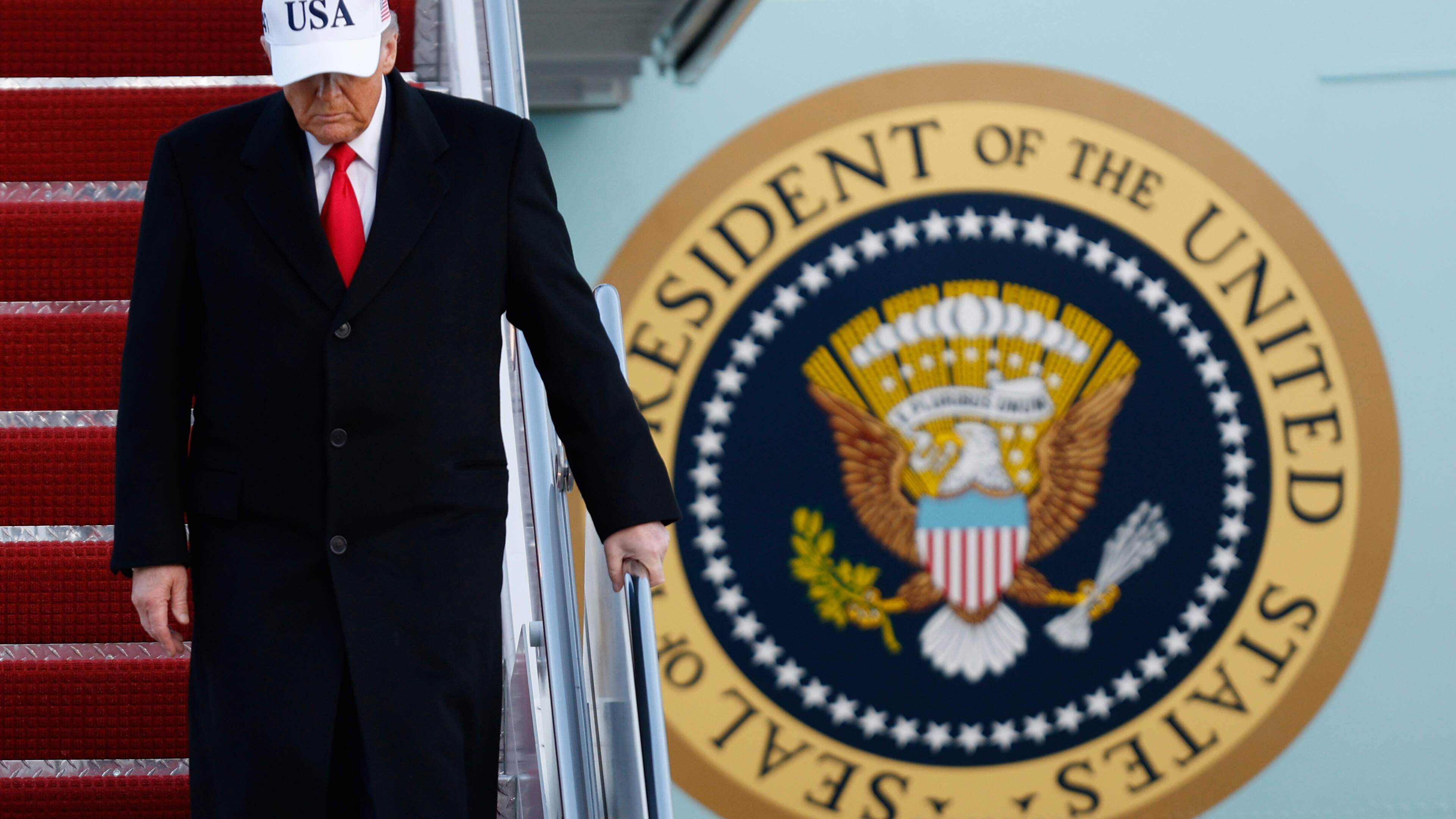Trumps plan voor werkvisum van 100.000 dollar is onwettig, o