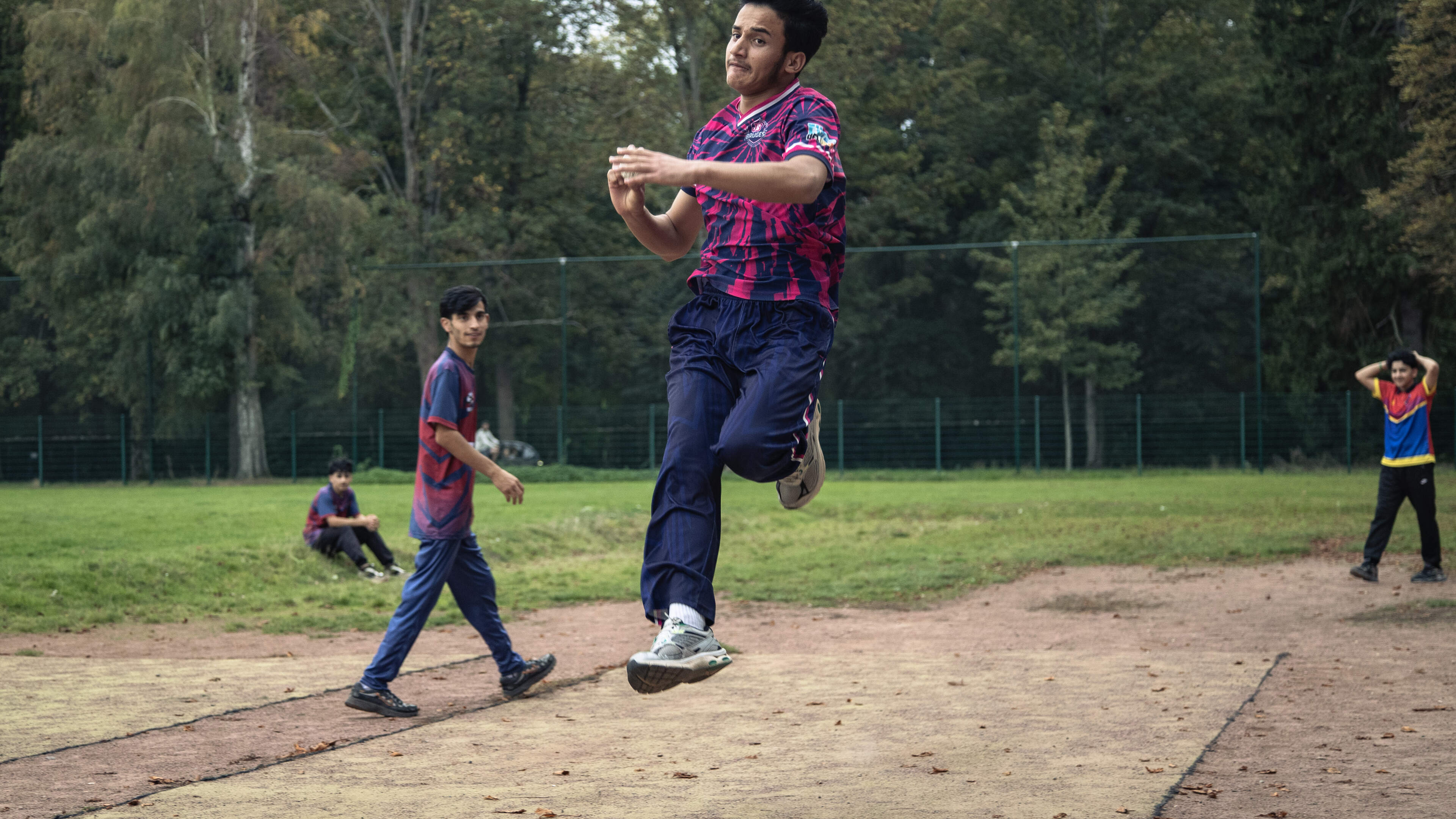 Migranten uit Pakistan en India doen ook in ons land cricket boomen: “Om de regels uit te leggen, heb je een uur nodig”