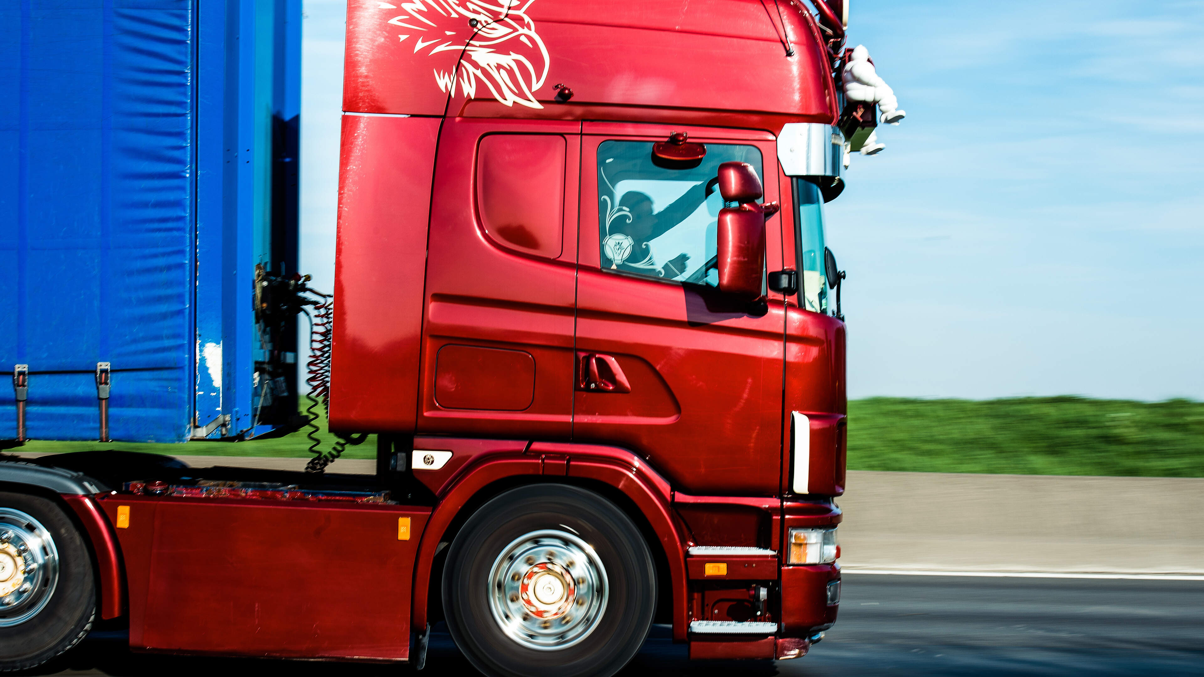 “Platte belastingverhoging” zet transportsector in rep en roer