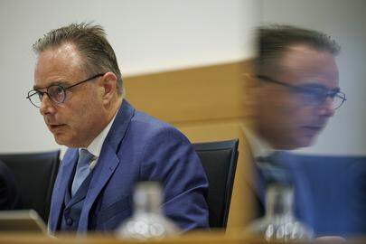 Bart De Wever beperkte zich in de Kamercommissie Binnenlandse Zaken tot algemene beschouwingen over het zomerakkoord.