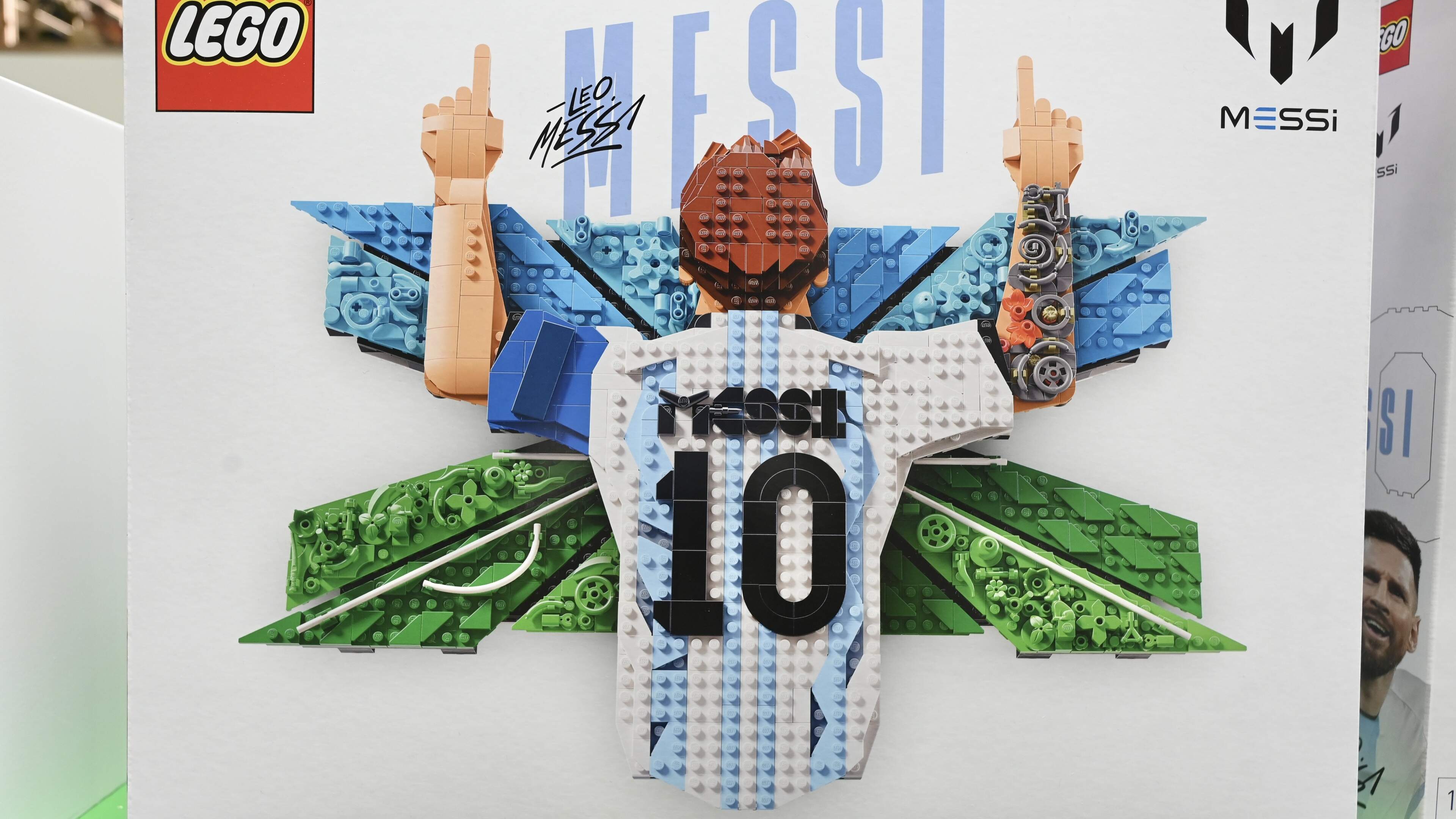 LegoMessi telt 104 steentjes meer dan LegoRonaldo, als daar maar geen rechtszaak van komt