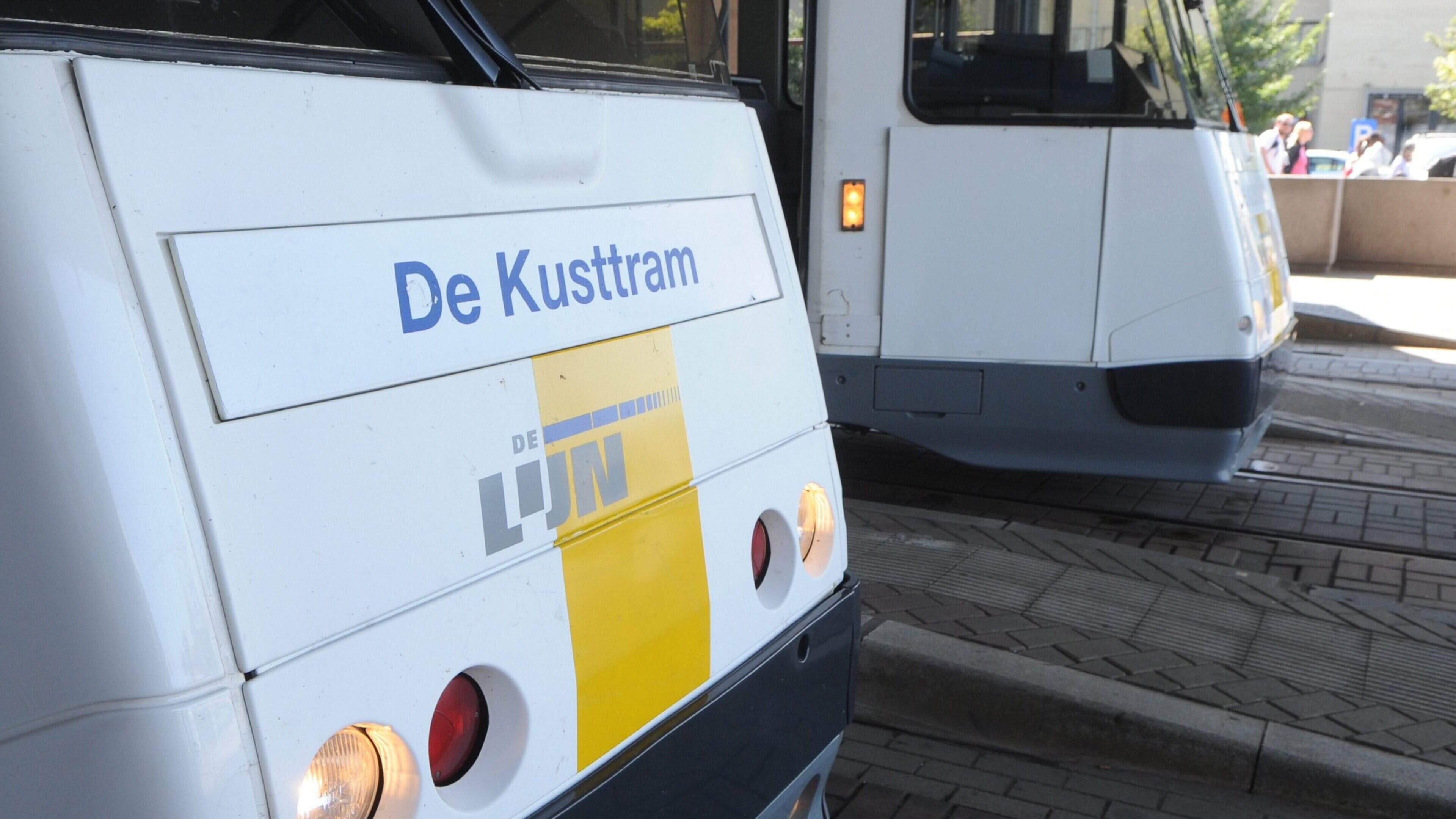 Drie van de vier verdachten van geweld op kusttram voorwaardelijk vrij, maar mogen West-Vlaanderen niet meer binnen