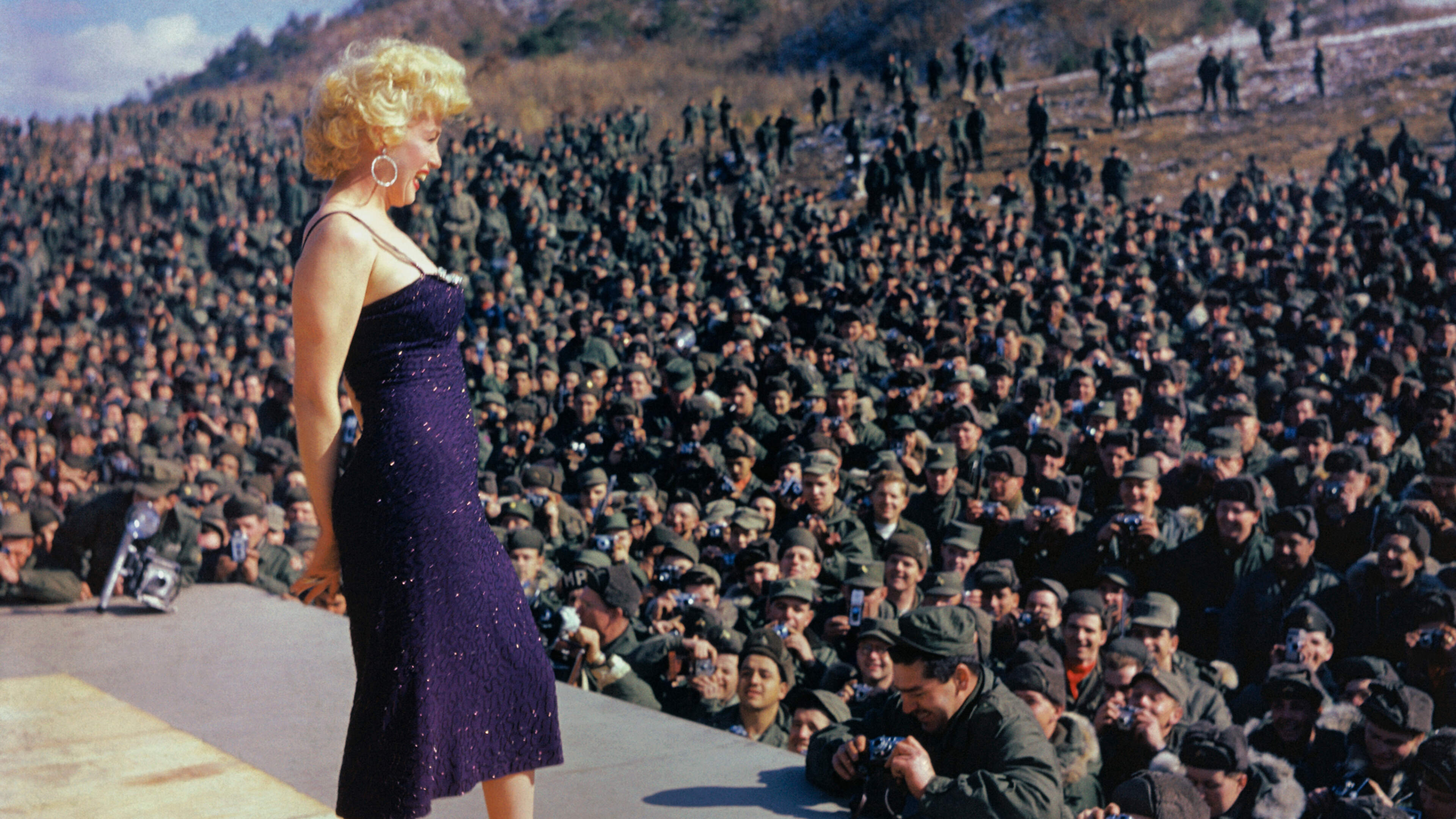 Maandag op tv: Marilyn Monroe wordt een icoon en Will Smith redt samen met Tommy Lee Jones de planeet