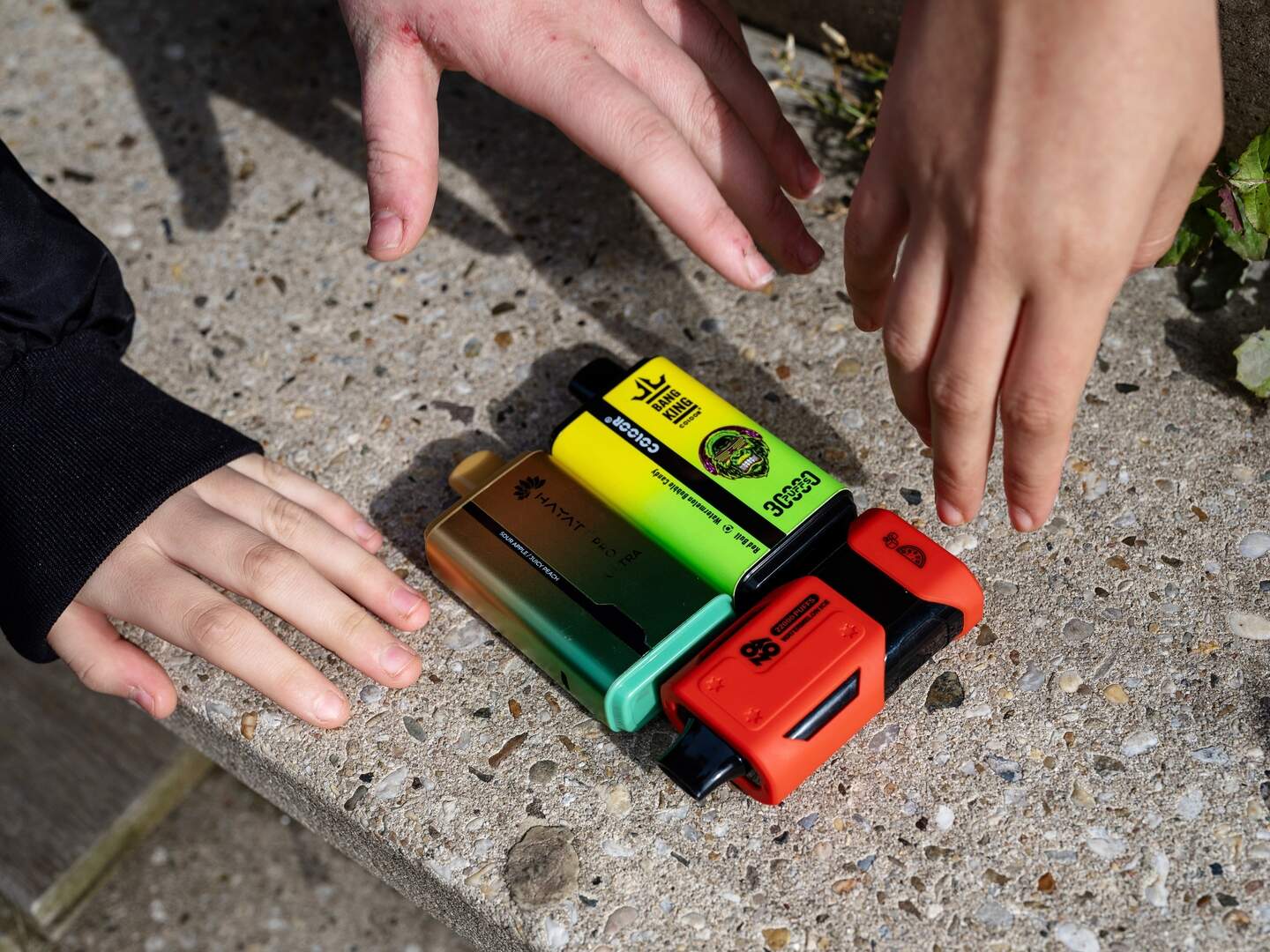 Geen zoete smaakjes meer: vape mag vanaf 2028 alleen nog neutraal of naar  tabak smaken | De Standaard