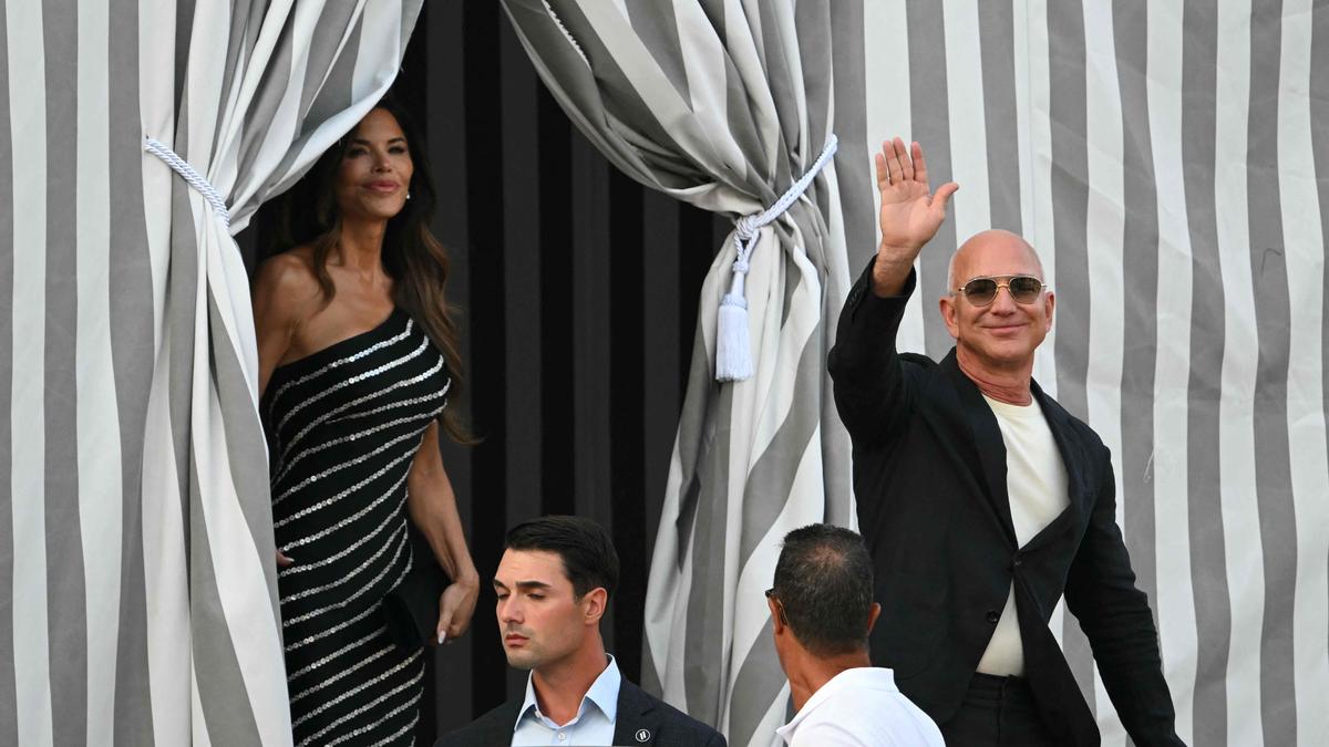 Luxueuze Bruiloft in Venetië: Bezos en Sanchez Traktatie Zelf met Drie Dagen Feest!