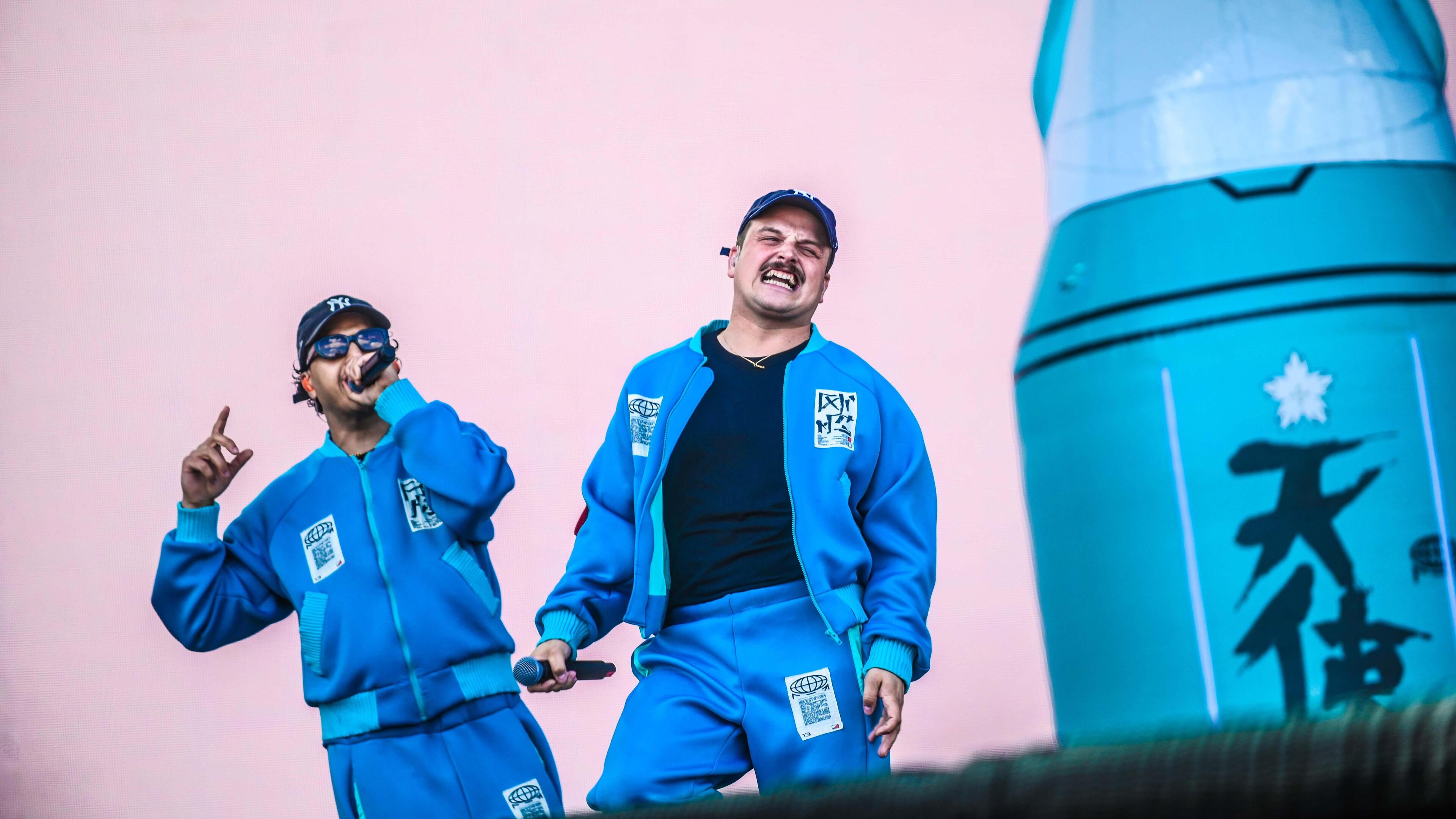 Glintsal opent Rock Werchter met een liefdesbrief aan festivals en een “Free Palestina!” ?????
