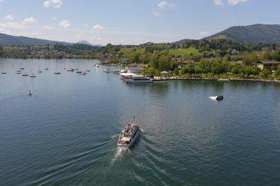 Drone shot, lake promenade with boats at Mondsee, Mondsee, Salzkammergut, Upper Austria, Austria, Europe