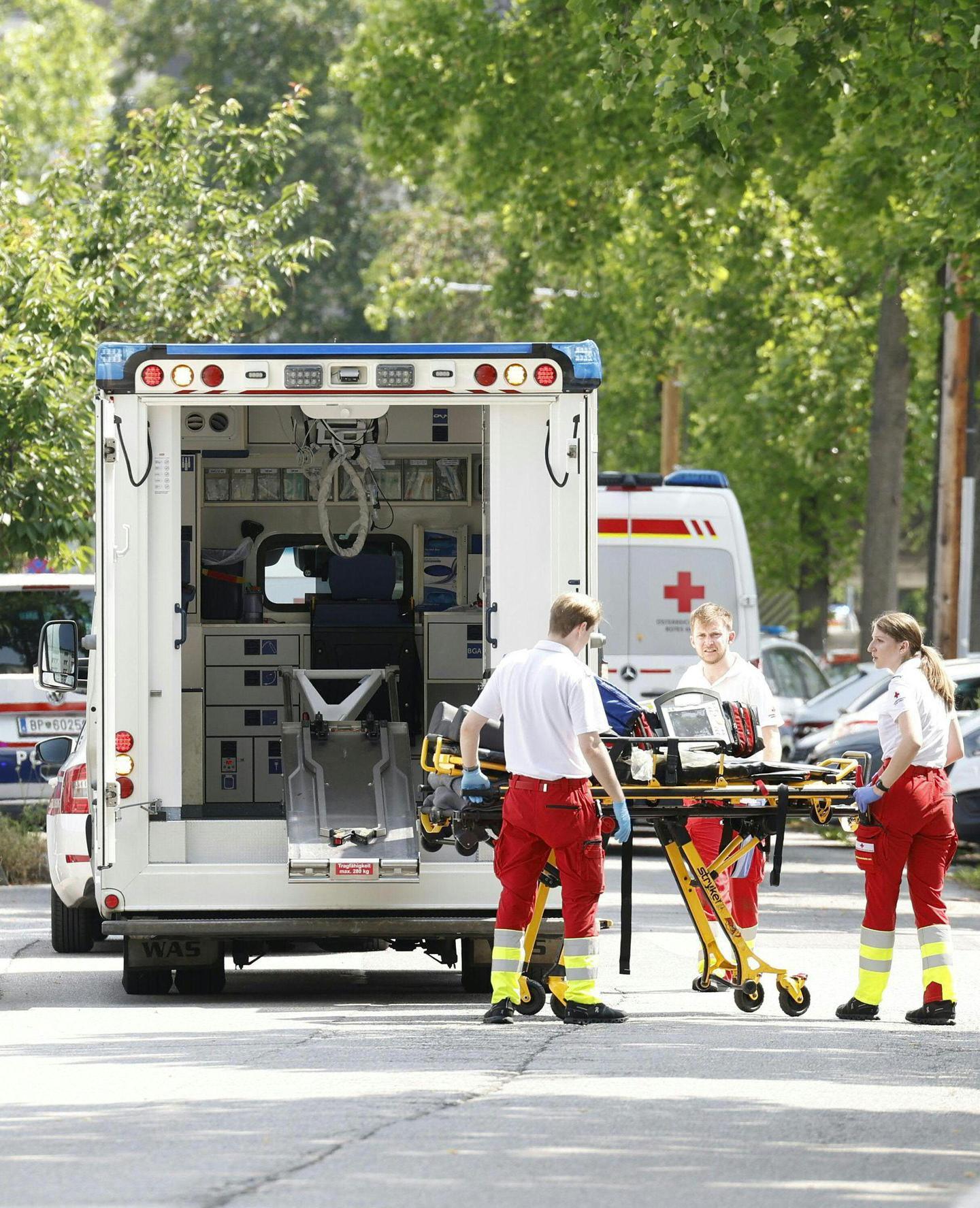 Tientallen ambulances kwamen ter plaatse.  