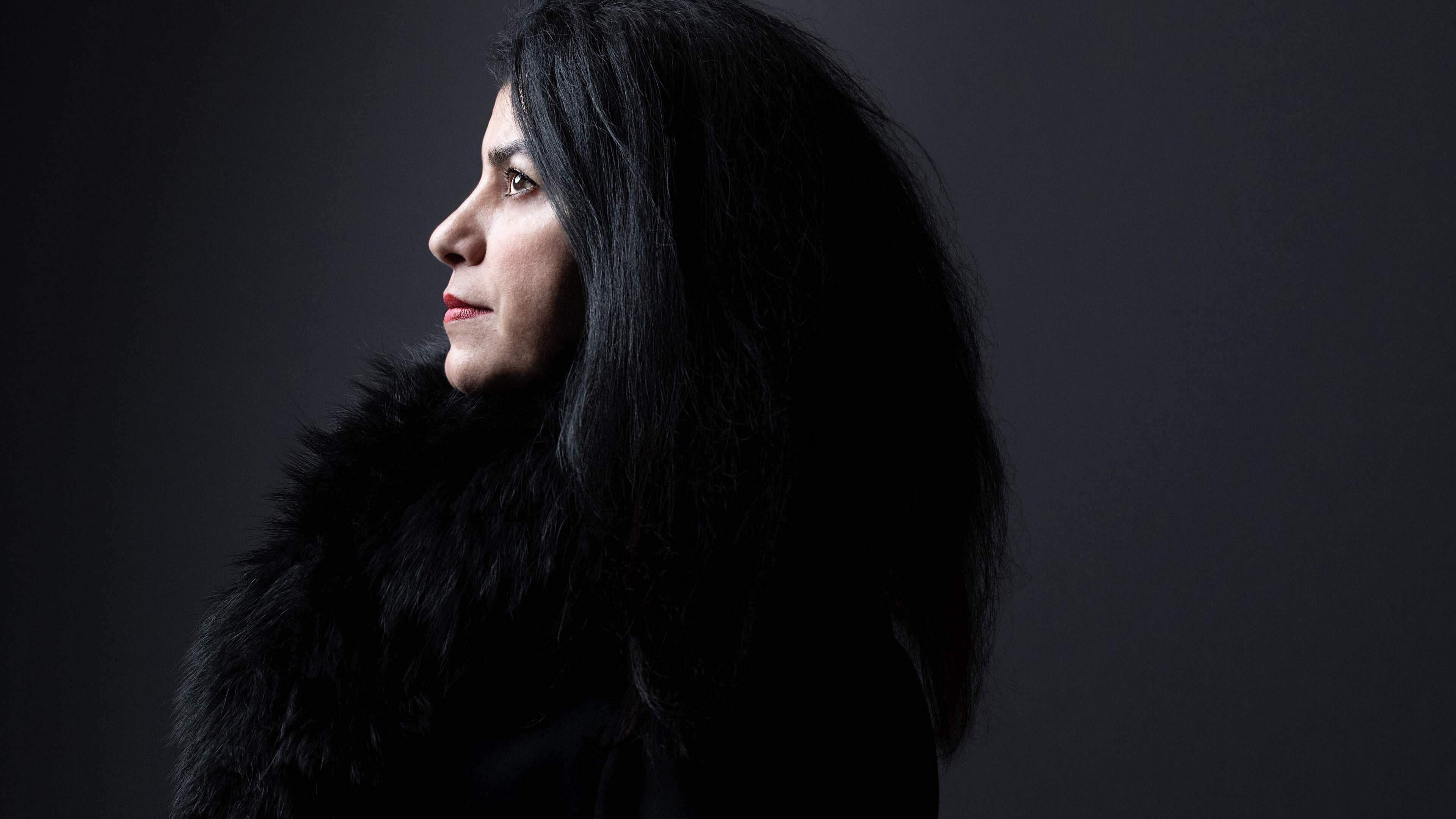 Niemand bracht de menselijkheid van Iran bij zo’n groot publiek als Marjane Satrapi (1969-2026) en haar graphic novel ‘Persepolis’