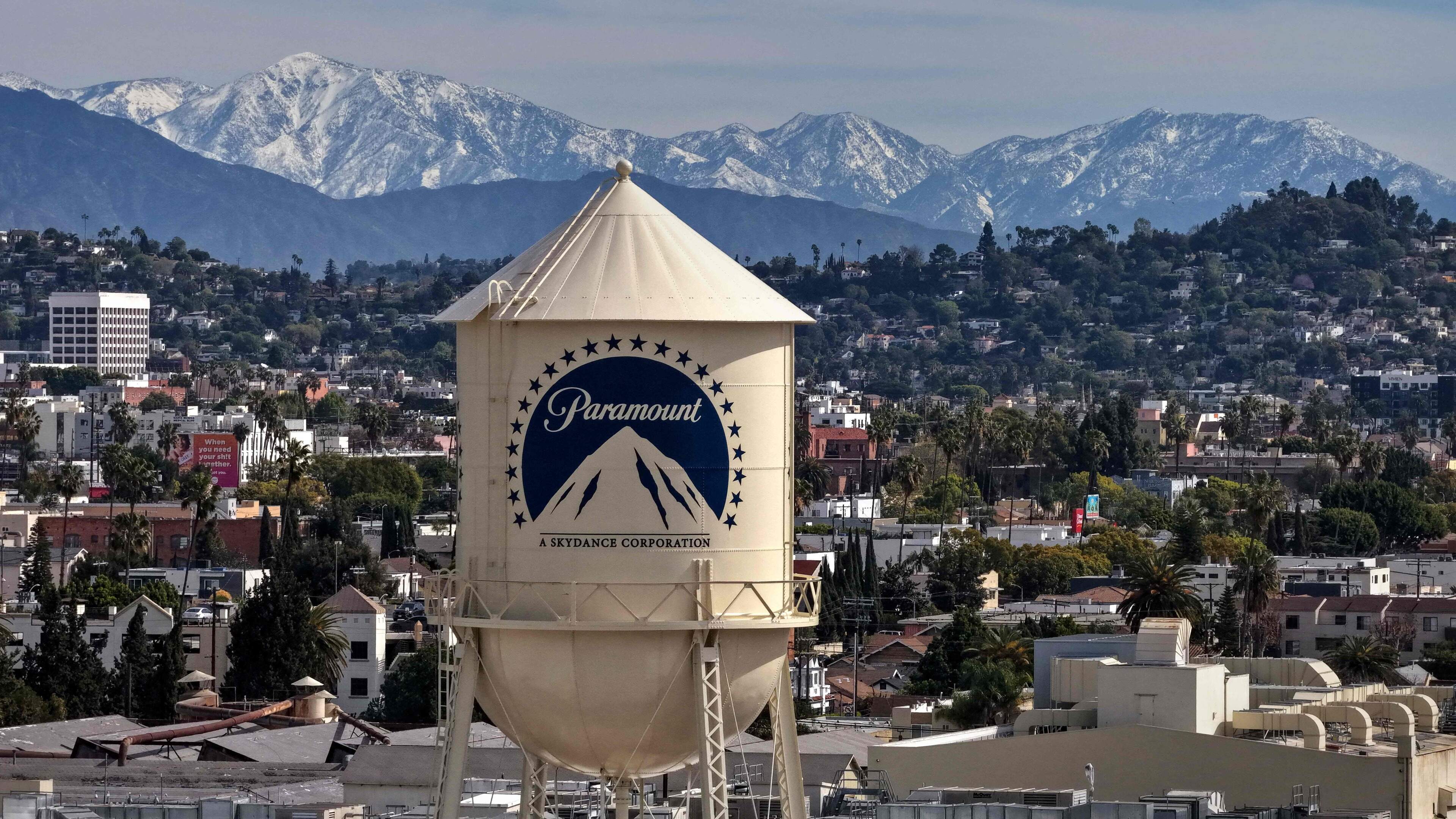 Amerikaanse staten proberen overname Warner Brothers door Paramount te blokkeren