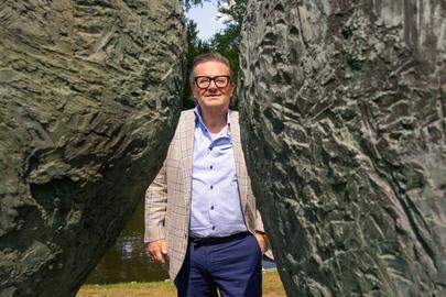 Marc Coucke: “Mijn mama heeft altijd gezegd: neem met de rozen de doornen aan, als je niet wil dat de rozen u ontgaan.”