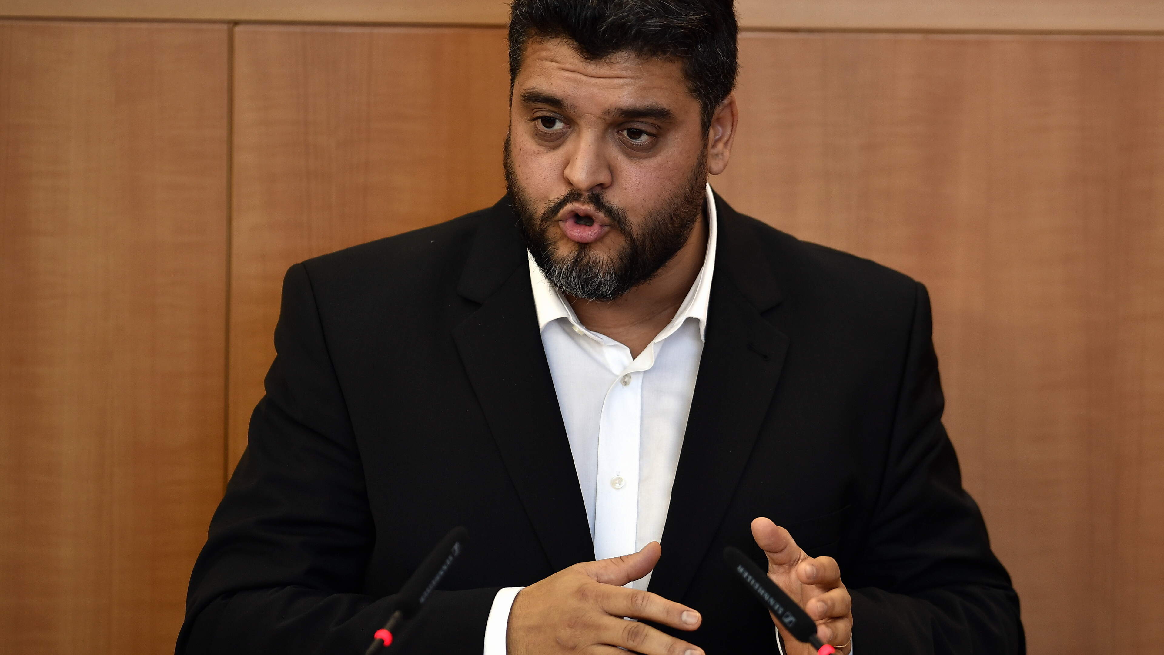 Ook PS dreigt nu met opblazen Brusselse regering, noemt onderzoek naar Anderlechtse Haard “lynchpartij”