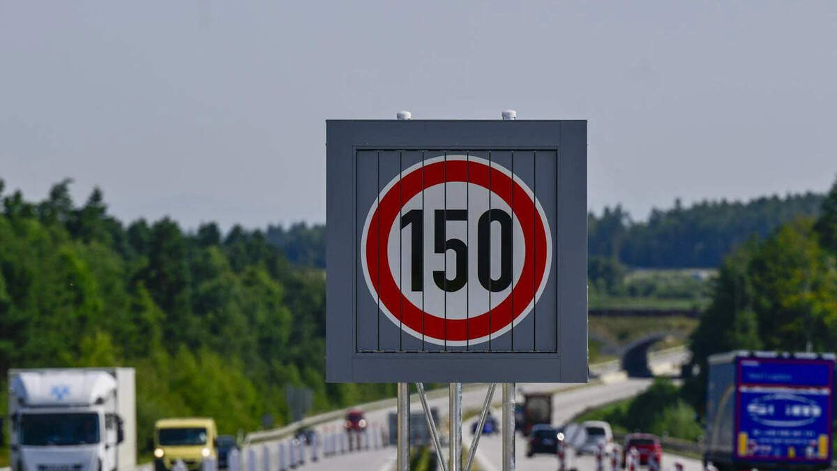 チェコ共和国は、高速道路で時速150キロメートルで実験した最初のEU国です