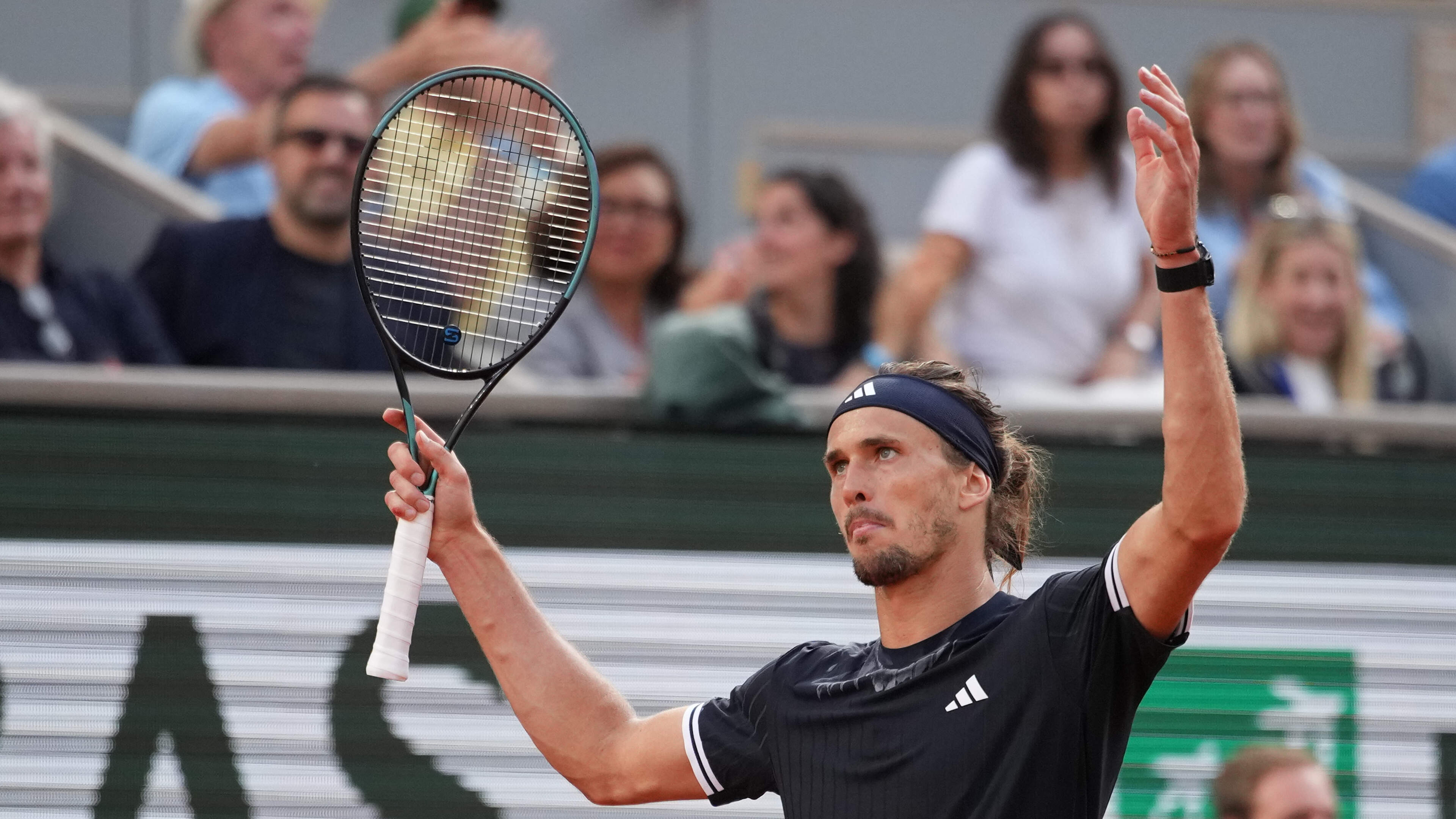 Topfavoriet Zverev wint met Roland Garros zijn eerste grands