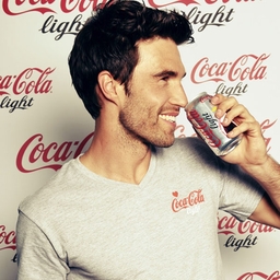 Wie van deze tien hunks wordt de Belgische Coca Cola Light man? | De ...