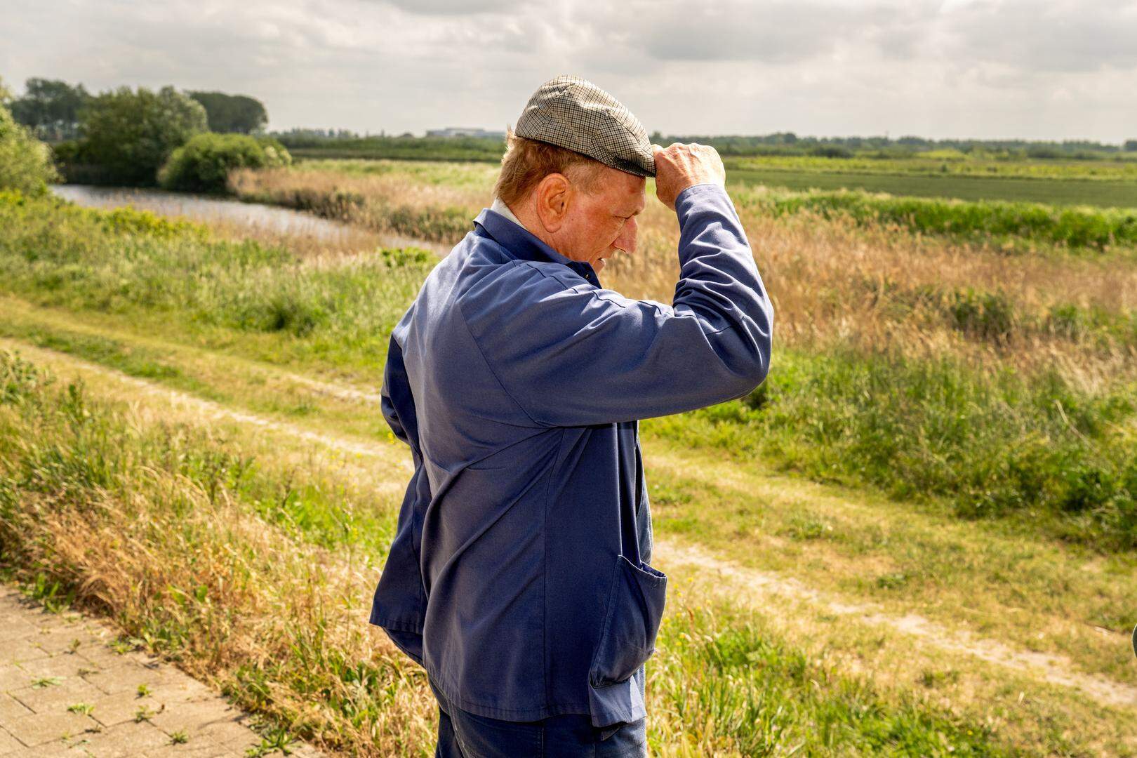 Boer Ronny Van Belleghem, die strijdt tegen een nieuw golfterrein.