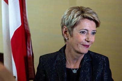 FILE PHOTO: Swiss President Karin Keller-Sutter talks to the medias after a news conference, after meeting in separate bilateral meetings with Chinese and U.S. delegations ahead of trade talks in Geneva, Switzerland, May 9, 2025. REUTERS/Denis Balibouse/File Photo