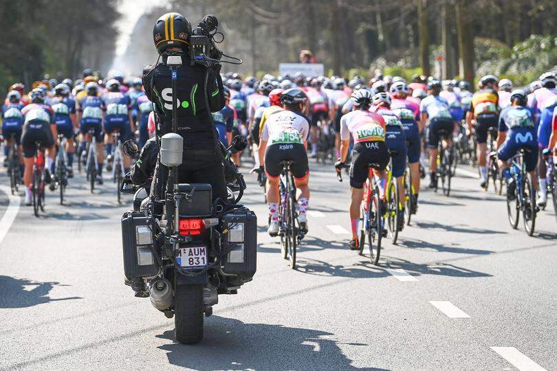 Illustration picture shows a Sporza cameraman in action during the women's elite race of the 'Classic Brugge-De Panne' one-day cycling race, 162,8 km from Brugge to De Panne, Thursday 24 March 2022. BELGA PHOTO JASPER JACOBS