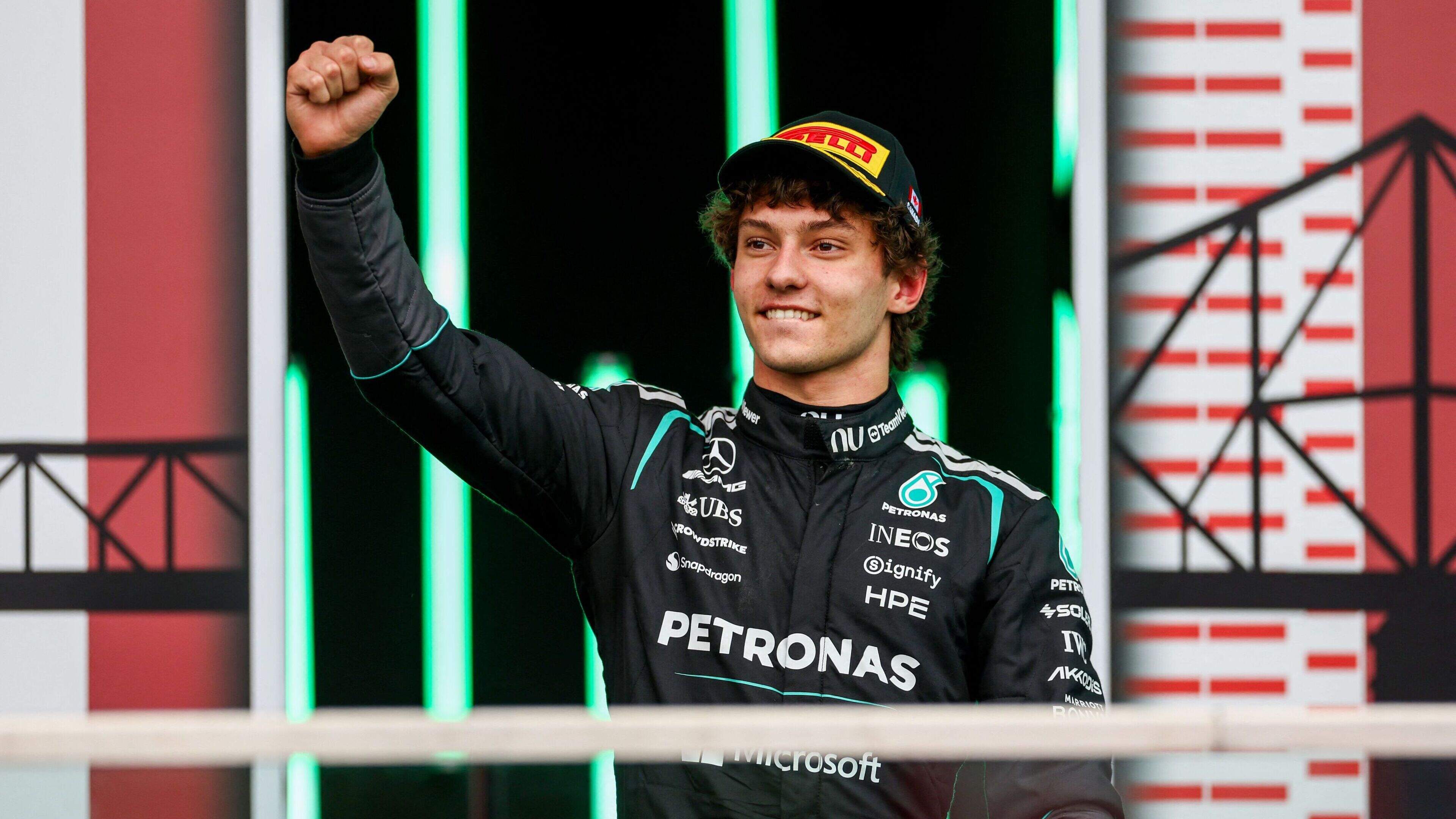 WK-leider Kimi Antonelli deelt in Canada dreun uit aan George Russell, Max Verstappen pakt eerste podiumplek van het jaar