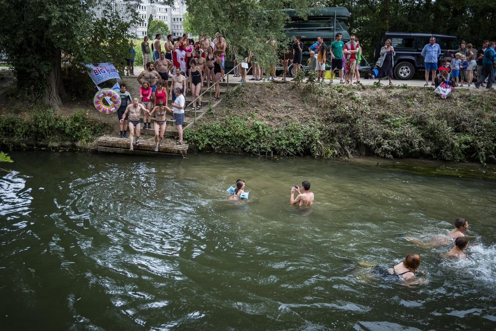 De Big Jump in de Dijle in Leuven in 2015. 
