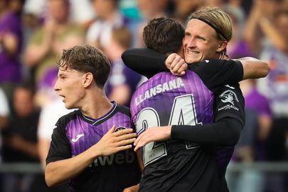 Kasper Dolberg maakte het winnende doelpunt voor paars-wit.