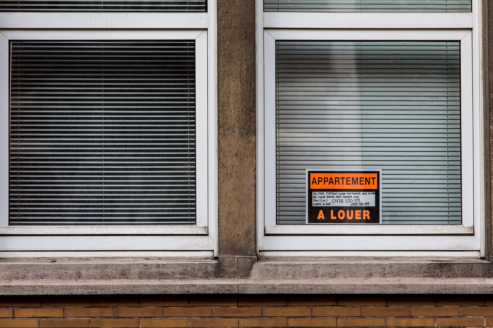 20130603 - BRUSSELS, BELGIUM: Illustration picture shows a for rent sign for an apartment in Brussels, Monday 03 June 2013. BELGA PHOTO SISKA GREMMELPREZ