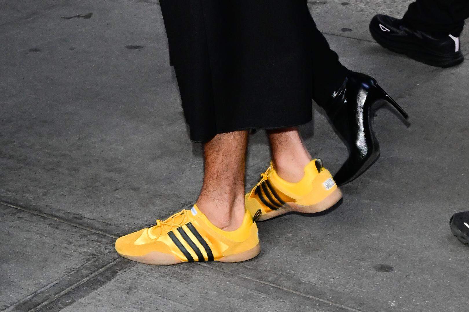 De Para Bad Bunny Ballerina van Adidas.